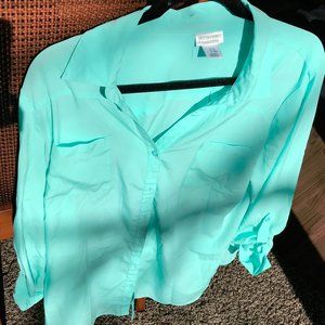L/XL Motherhood mint green button up long sleeve